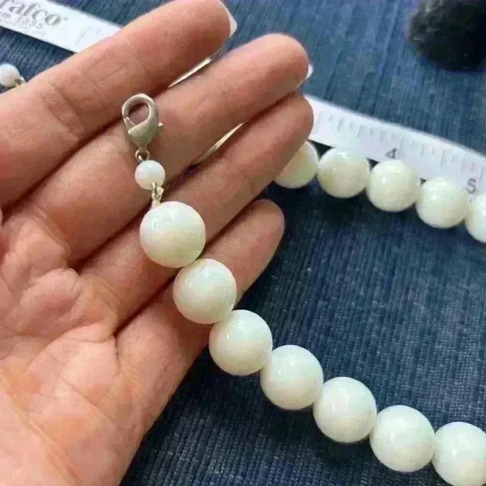 🏖️ Summer Jewelry SALE!! White beaded necklace and earring set. - Picture 6 of 8